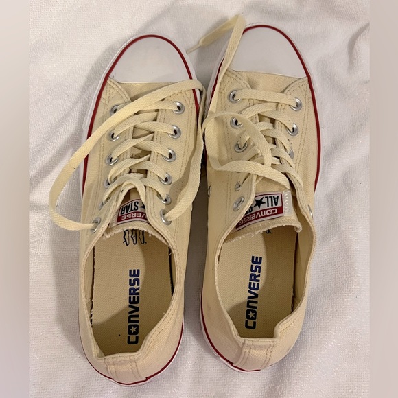 Chuck Taylor All Star Canvas Low Top - Picture 4 of 7